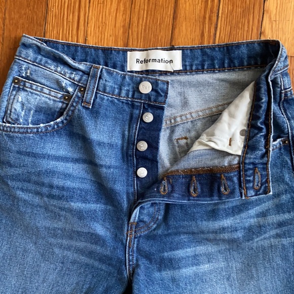 Reformation Size 28 Cynthia High Relaxed Jean in Antigua Wash - Picture 6 of 13